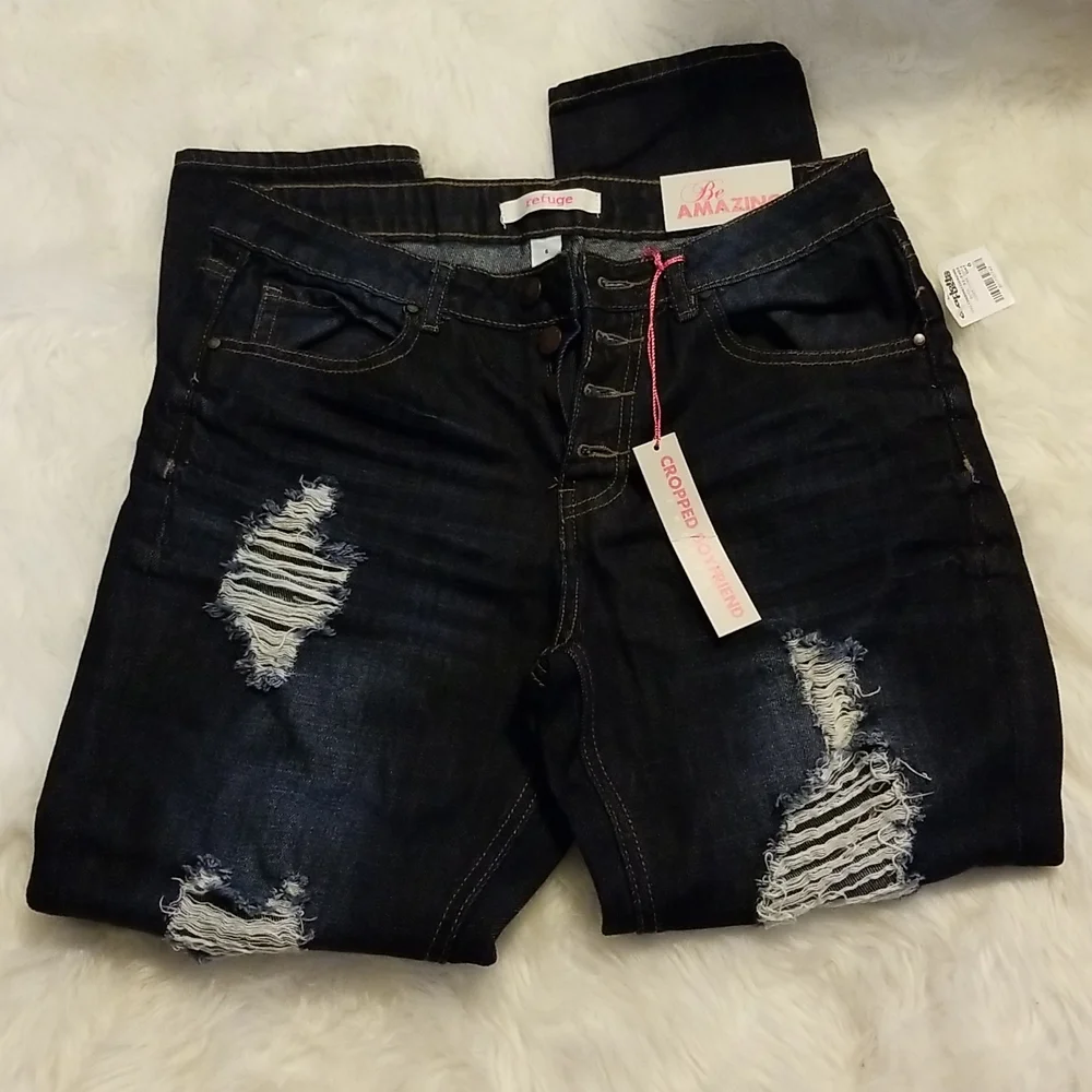 REFUGE Cropped Boyfriend Button Fly Jeans - Picture 10 of 15